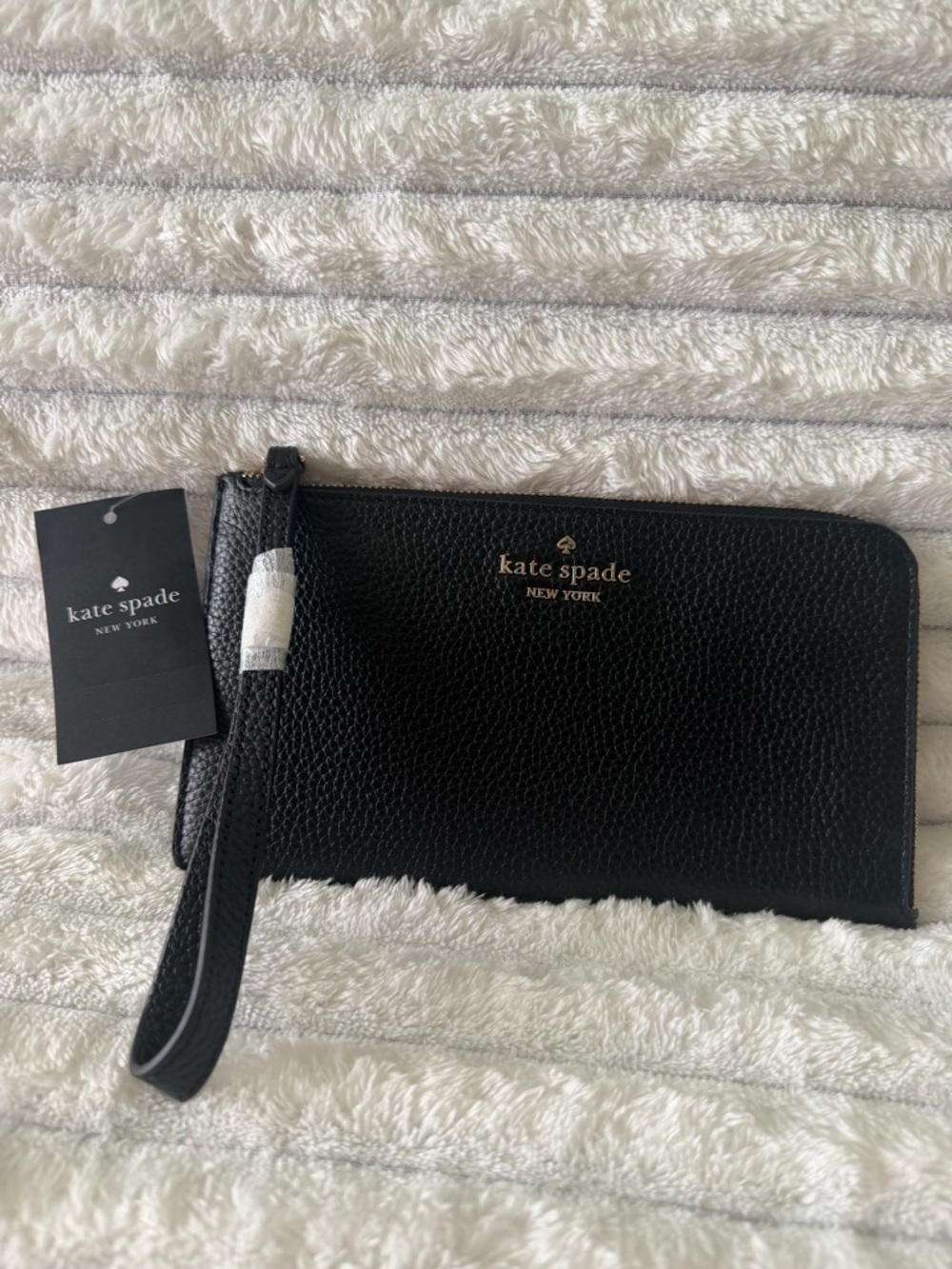 Kate Spade Medium Zip Wristlet Black Pebbled Leather NWT Wristlet Clutch Pouch - Picture 2 of 10